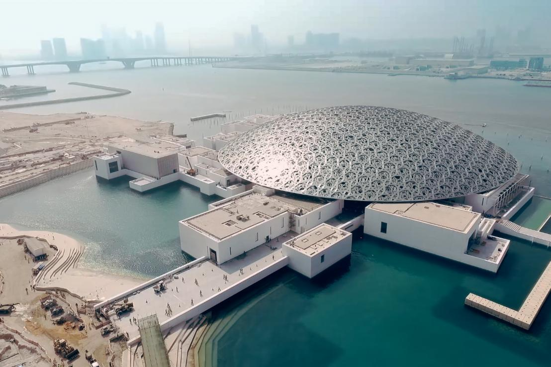 Saudi Arabia & Dubai Tour A Fusion of Heritage and Modernity